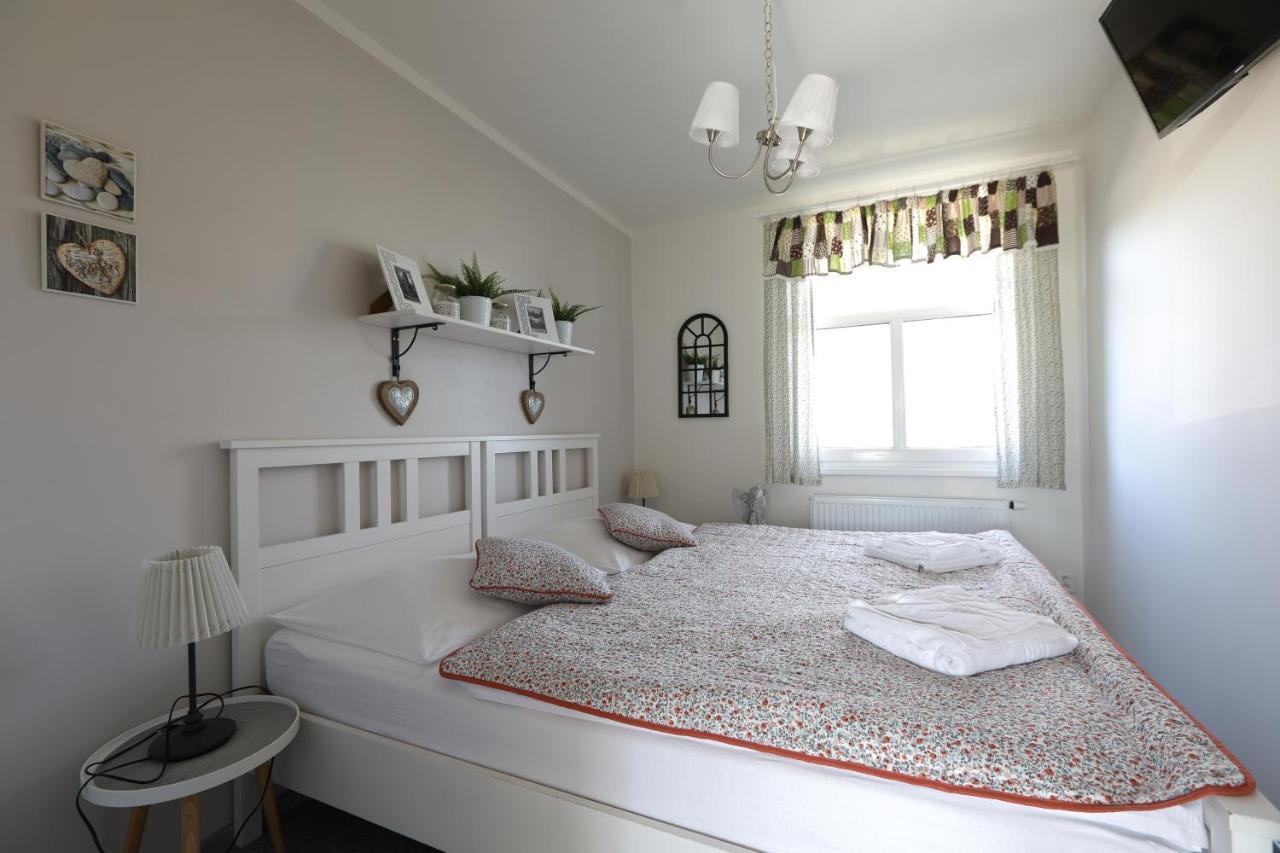 Na Krasne Vyhlidce Hotel Olsina Bagian luar foto